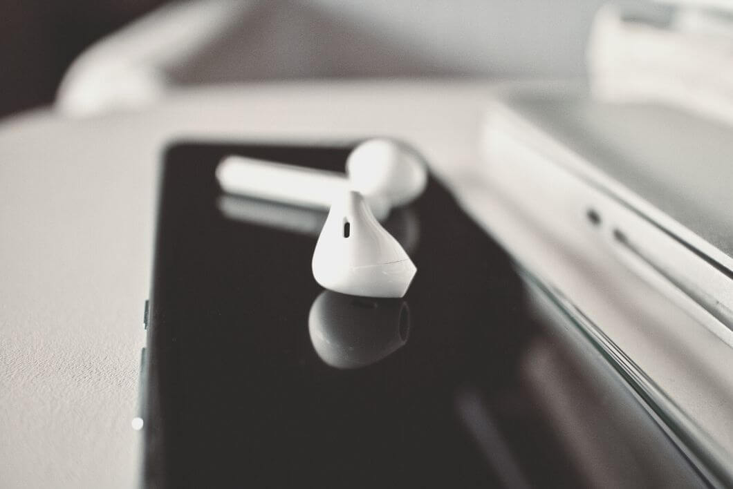 Is It Illegal in Texas To Wear Headphones While Driving? FVF